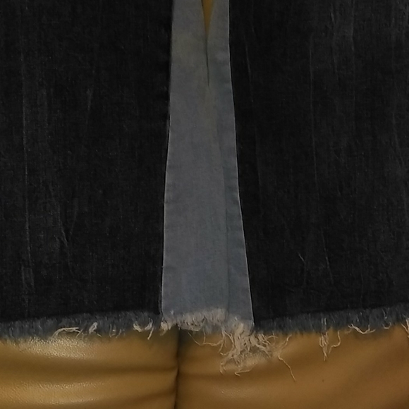 ANTHROPOLOGIE PILCRO CROP FLARE JEANS - Picture 4 of 6